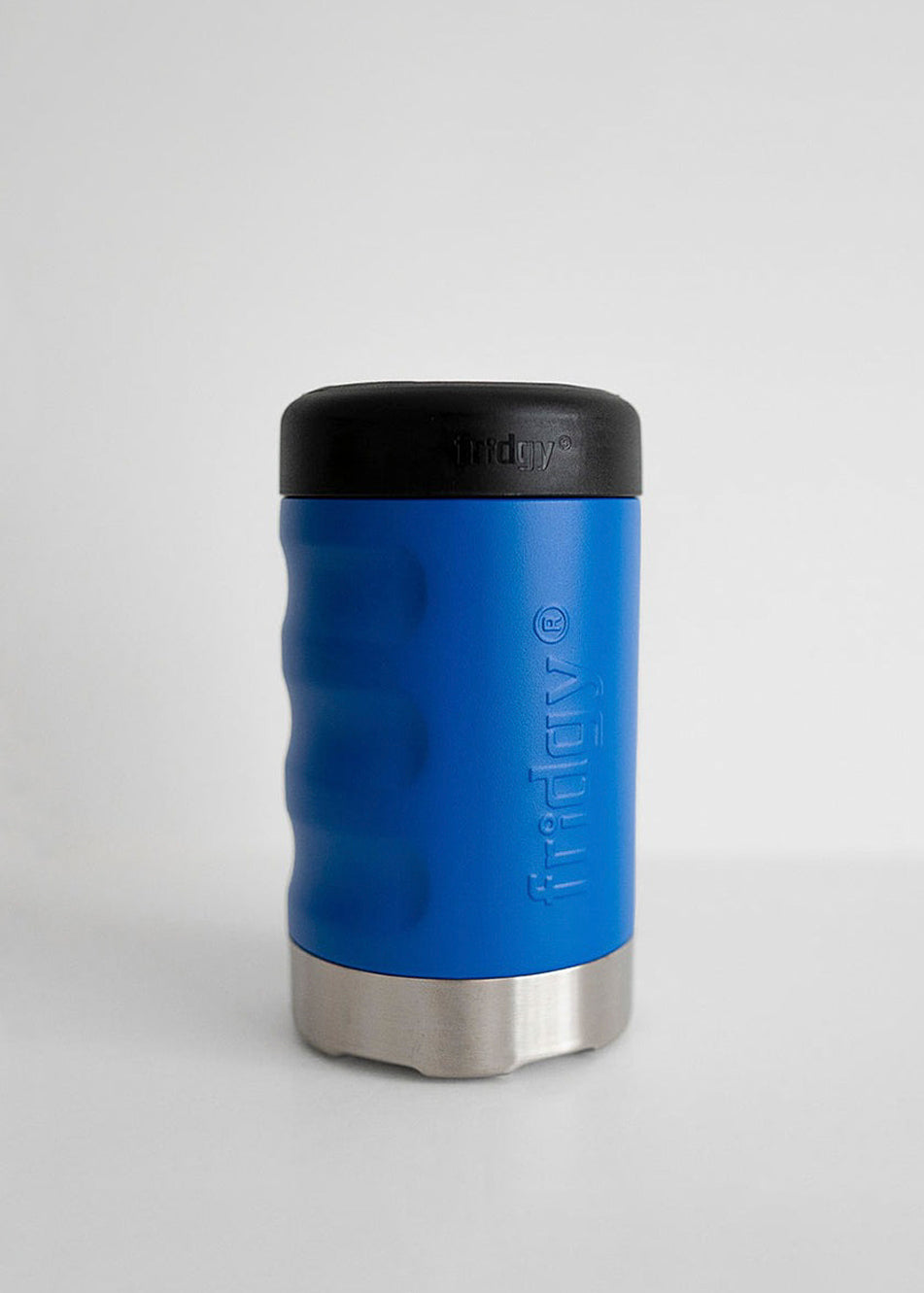 Fridgy Can Cooler in Regal Blue – Double-wall insulated stainless steel can holder designed to keep drinks cold for hours.