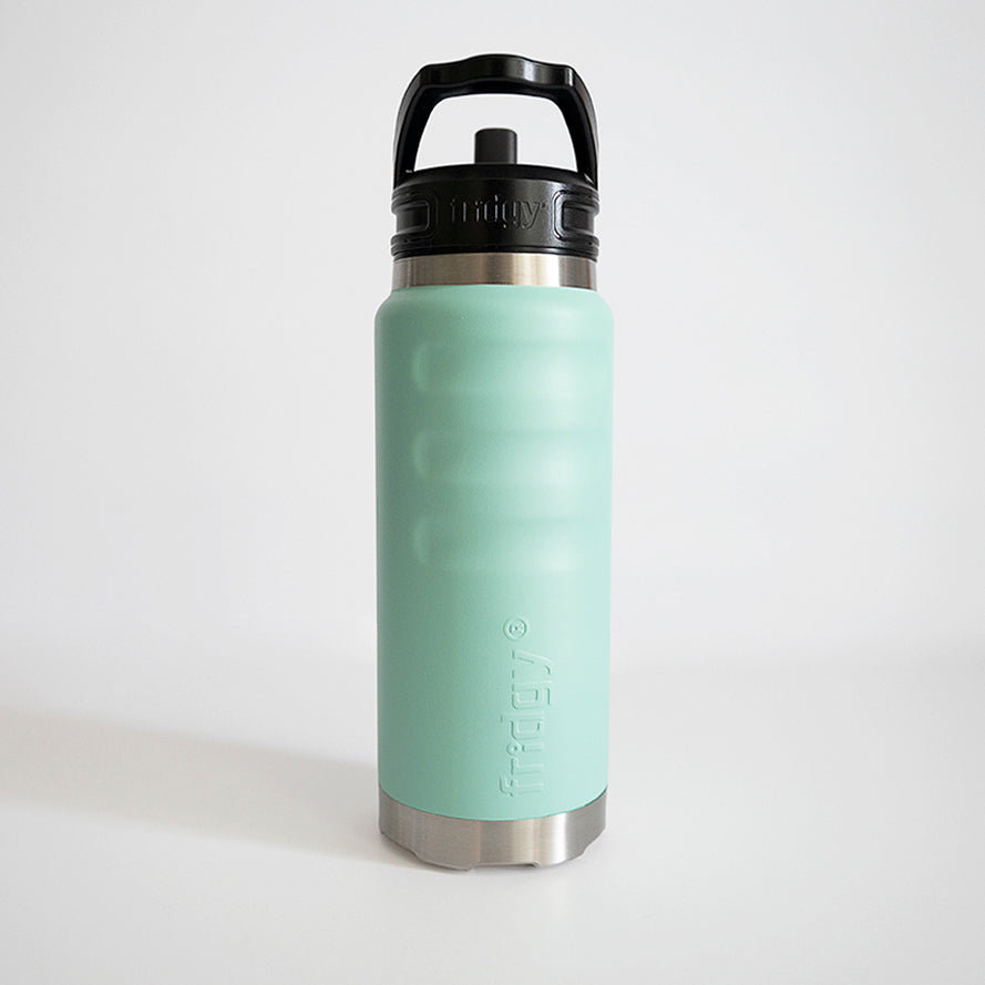 Fridgy 780ml Grip Range Bottle in Cool Mint – Triple-wall insulated stainless steel water bottle with an ergonomic grip, designed for all-day hydration.